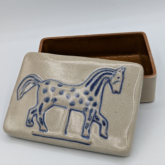Museum of American Folk Art Blue Carousel Horse Ceramic Trinket Box - Picture 3 of 8